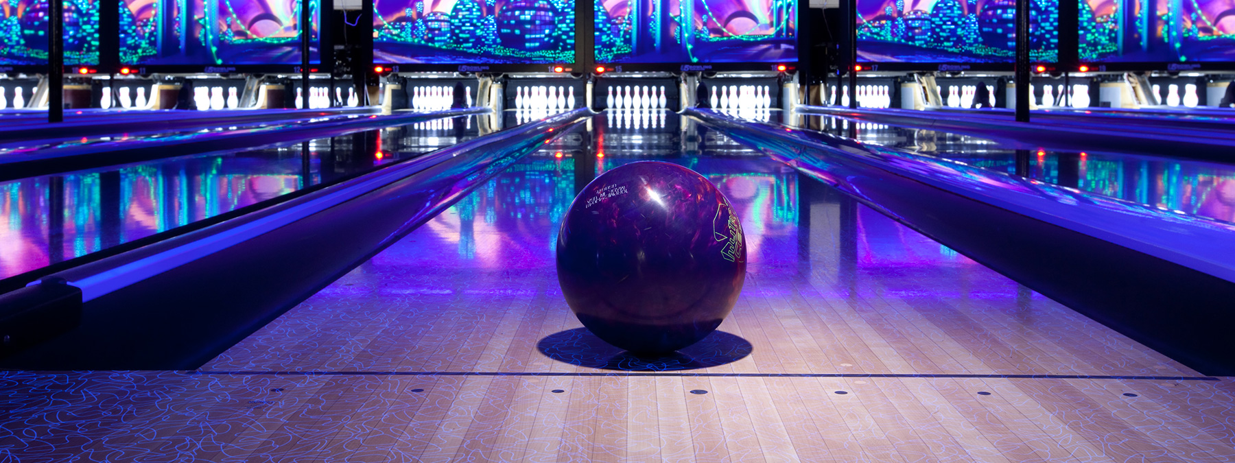 Strike Up Some Fun: Join a Bowling League and Beat the Winter Blues!